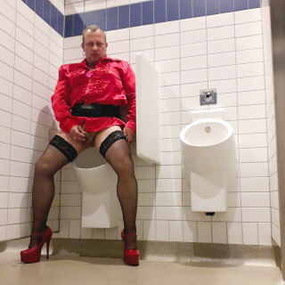 SissyPussy_170a439198be883fbbc