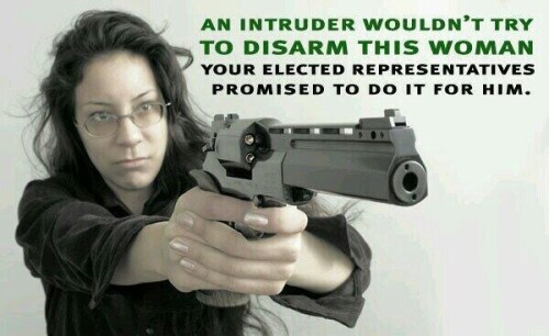 an-intruder-wouldnt-try-to-disarm-this-woman0f55a6c59c799db7.jpeg